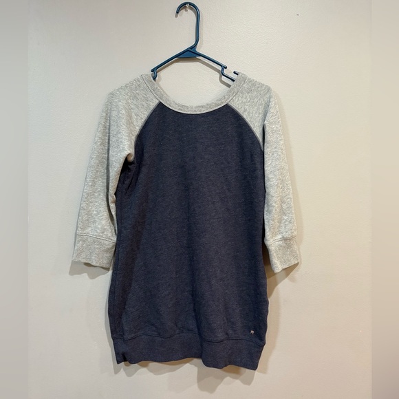 5/$20 Victorias Secret Angel Sweatshirt M - Picture 1 of 5
